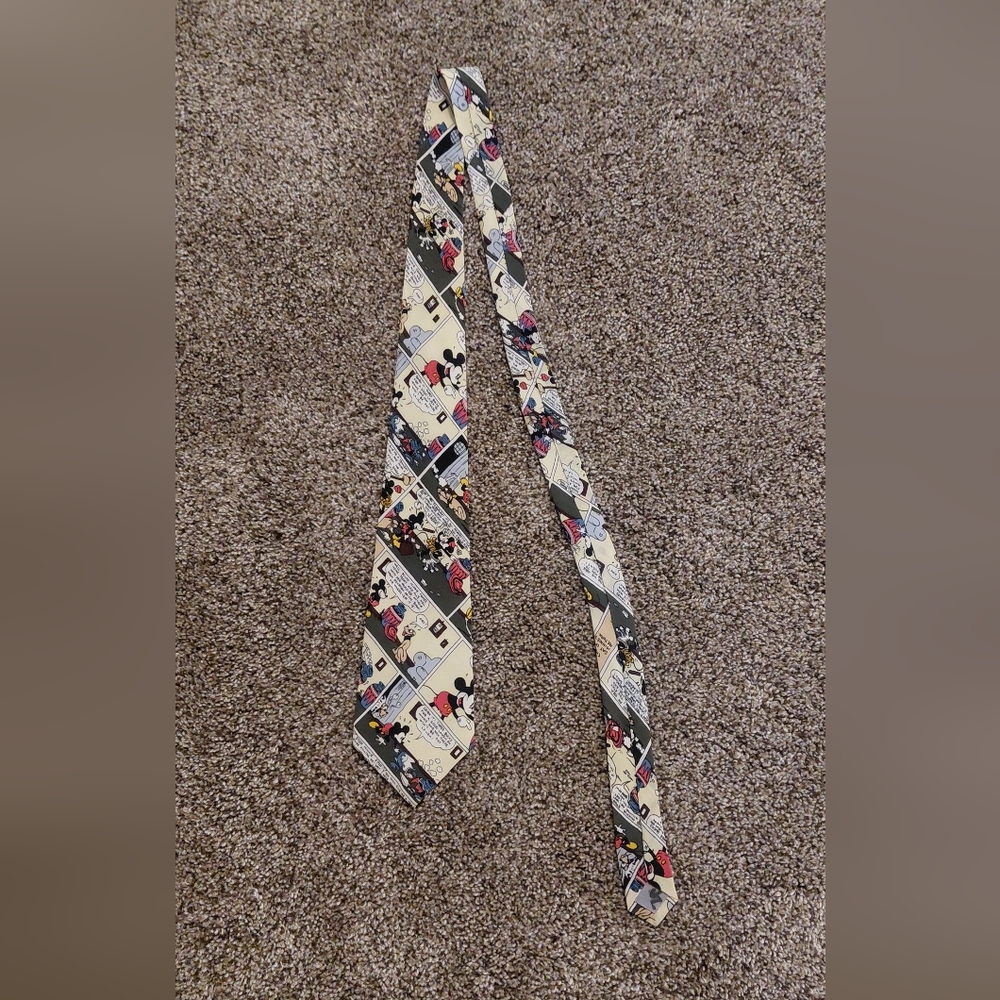 Vintage Mickey Mouse Patterned Tie